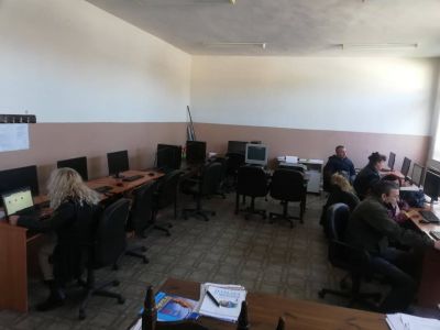 Проект "Равен достъп до училищно образование в условията на кризи" 1