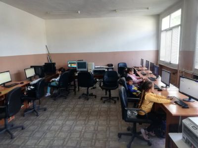Проект "Равен достъп до училищно образование в условията на кризи" 9