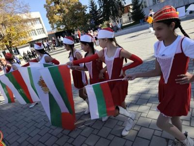 Патронен празник и откриване на STEM център - ОУ Неофит Рилски - Костандово